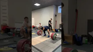Казахский Вундеркинд Рахат Бекболат толчок 210 кг.