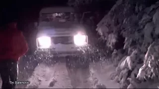 LAND ROVER left stuck in a snowstorm | front drive failed | Velebit