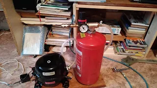 Самодельный воздушный компрессор из огнетушителя.