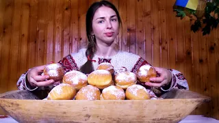 Girl is cooking DONUTS in winter village. Ukrainian food and Ukrainian country life vlog