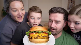 New Zealand Family Try CLASSIC AMERICAN HAMBURGERS For The First Time! (WHY IS THERE NO HAM?)