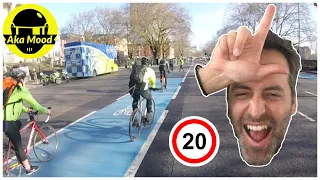 POLICE STOPS CYCLIST GOING OVER 20MPH - LONDON'S NEW SPEED LIMIT