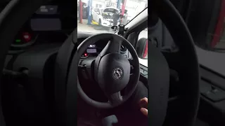 Remove steering airbag Vivaro 2017