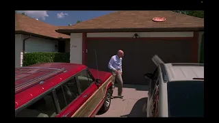 Walter White Throws a Pizza on the Roof (Breaking Bad)