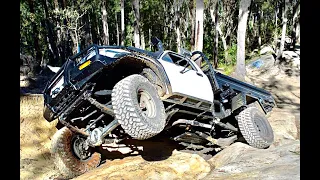 Wheeling in Glasshouse Mountains! LN106 Hilux vs GU Patrol