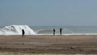 WHAT HAPPENS WHEN 25 PRO SURFERS SHOW UP FOR THE SAME WAVE AND THE WAVE WINS!