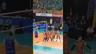 spike keras kena kepala #viral #trending #volleyball #shorts