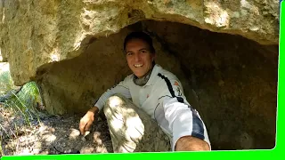 Bush food & exploring 9000yo Caves - Overnight Solo Boat Camping and fishing - Day 2 - EP.570