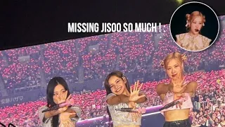 Jennie,Lisa and Rosé missing Jisoo so much at Osaka concert 🇯🇵 #jixoobear