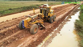 Nice View Activities Grader Spreading & Trimming Skills | Bulldozer Spreading Gravel Installing Road