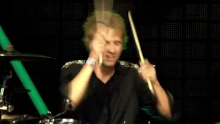 Muse - Time is Running Out (Live From Wembley Stadium) 2010