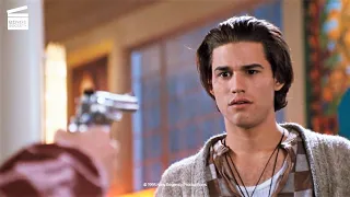 Empire Records: The shoplifter Warren returns to the store with a gun