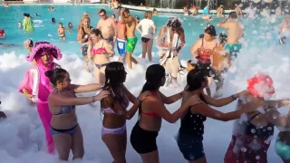 hotel LTI Mahdia Beach foam party