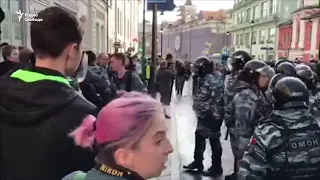 Задержание и оттеснение. Тактика ОМОНа 10 августа на митинге в Москве