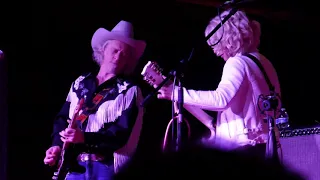 Samantha Fish 2020-01-17 The Howlin Wolf New Orleans "Blood In The Water"