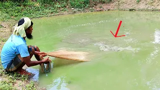 Best Net Fishing | Traditional cast net fishing in village | Fishing by cast net