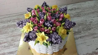 BASKET Cake decoration  with lilac and daffodils! Decoration with Italian Meringue