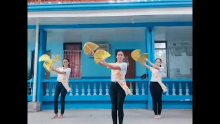 Una Una Kaya Kaya Dance