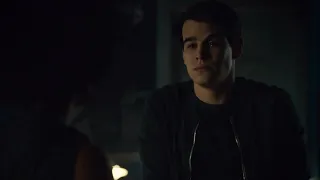 Shadowhunters Season 3B | Episode 11 Sneak Peek: Maia Comforts Simon | Sub Español