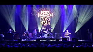 Peter Frampton "While My Guitar Gently Weeps" (Beatles Cover) 2023 Hard Rock Live Orlando