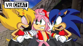 ALEX GETS TRAPPED BETWEEN SONICA AND FLEETWAY SONICA IN VR CHAT
