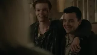 IAN GALLAGHER GALLAVICH KISS SHAMELESS MILKOVICH ЙЕН ГАЛЛАГЕР БЕССТЫЖИЕ ГАЛЛАВИЧ