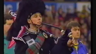 MUFC V Everton - Sir Matt Busby DIES - Minute silence 1994