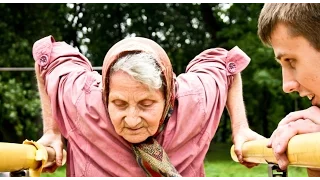 72-летняя фитнес бабуля отжигает. 72 year old grandmother.