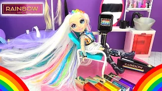 САЛОН КРАСОТЫ для МОДНЫХ Кукол и Девочек! Rainbow High Salon and Hair Studio Doll куклы рейнбоу хай