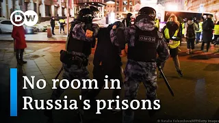 Russia's prisons fill with Navalny supporters after mass arrests  | Focus on Europe