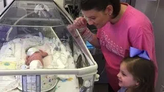 Texas couple welcomes all-girl quintuplets