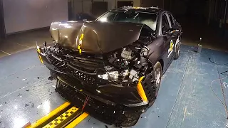 2022 DS 4 Crash Tests / Safe upmarket hatchback