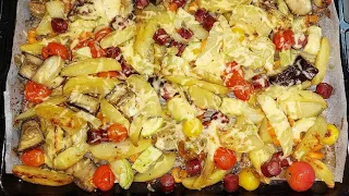 Картопля запечена з овочами та мисливськими ковбасками👍Baked potatoes with vegetables