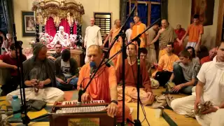 HH Bhakti Vaibhava Swami, Tallin Kirtan Mela 14.04.2012.avi