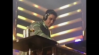 Travis Barker and DJ AM Live at KROQ Weenie Roast 2009 (full set)