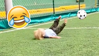 COMEDY FOOTBALL & FUNNIEST FAILS #5 (TRY NOT TO LAUGH)