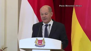 Joint Press Conference between PM Lee Hsien Loong and German Chancellor Olaf Scholz (English Dub)