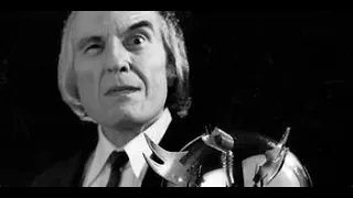 Angus Scrimm The Tall Man in Phantasm sings Prairie Dog song at Flashback Weekend Chicago.