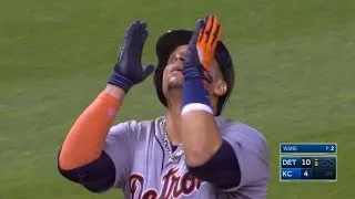 V-Mart belts his third home run of the game