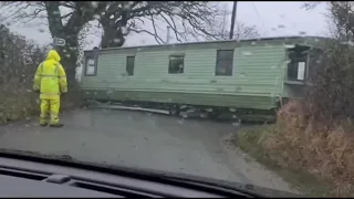 Static caravan move