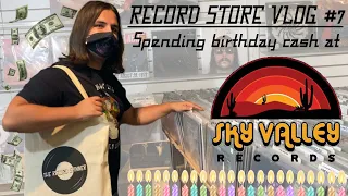 RECORD STORE VLOG #7: Spending birthday cash at Sky Valley Records! | Vinyl Community