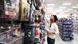 A trip to the comic store with Slipknot's Corey Taylor