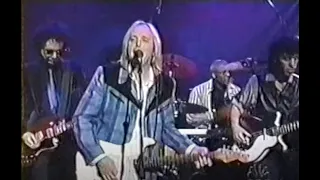 Swingin' - Tom Petty & the HBs live on Conan O'Brien 1999