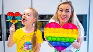 Candy Pop It Challenge with Mom | Gaby and Alex Show