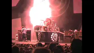 blink-182 - I Miss You (live at Coors Amphitheatre, Chula Vista, 2004)