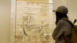 Palace Museum exhibits calligraphy works by Qianlong Emperor