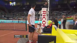 🎾Andy Roddick best tennis racket smash off all time, checks for warning, then smashes it again.