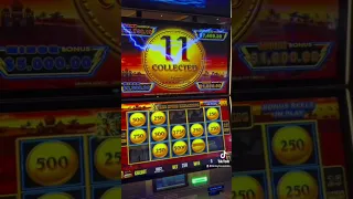 $250 for one spin and this happened… #slots #casino #jackpot #slotwins