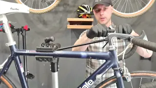 Why you probably don't need an expensive bike stand, but a pro mechanic DOES...