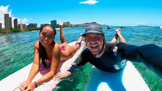 SURFING WAIKIKI WITH MY GIRLFRIEND (HAWAII)